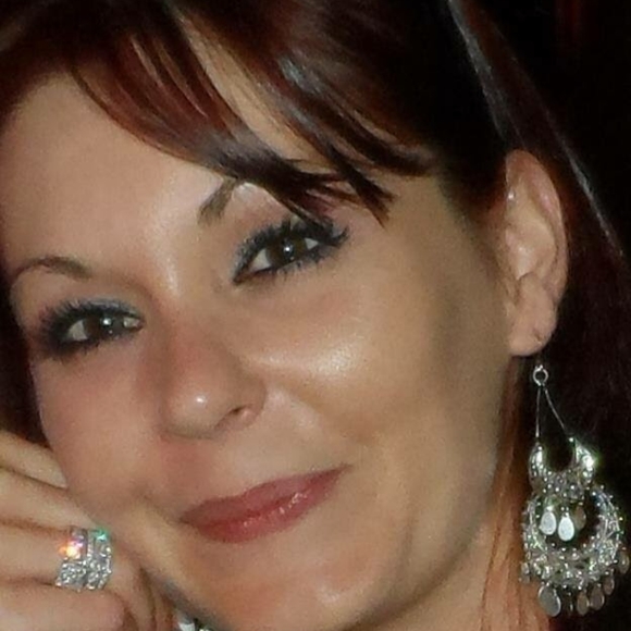 Meet your Posher, Christina - Picture 4 of 5